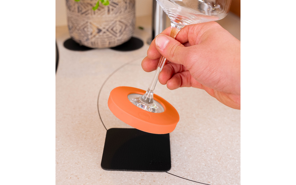 Detaljbilde av Magnetadapter-sett for stilkglass med nano-gel-pads