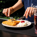 Magnetisk frokosttallerken i porselen 2-pk apricot forfra