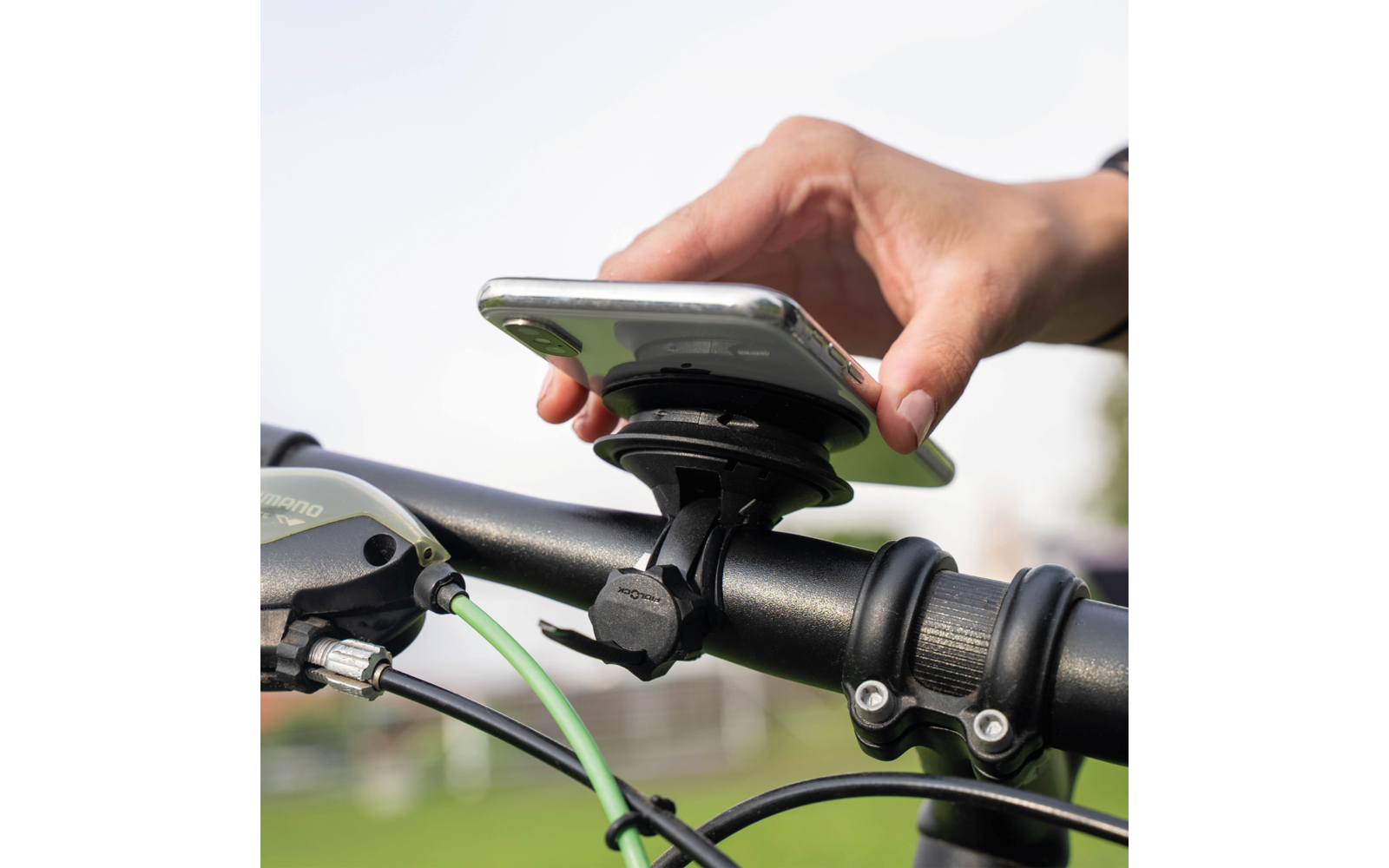 Festemekanisme på Magnetisk mobiltelefonholder for sykkel med vakuum 360° - Silwy x Fidlock
