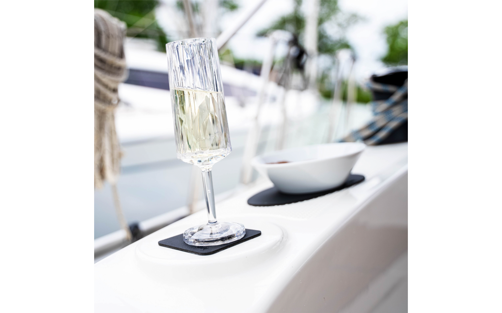 Magnetiske champagneglass plast 150 ml 2-pk - Silwy bakside