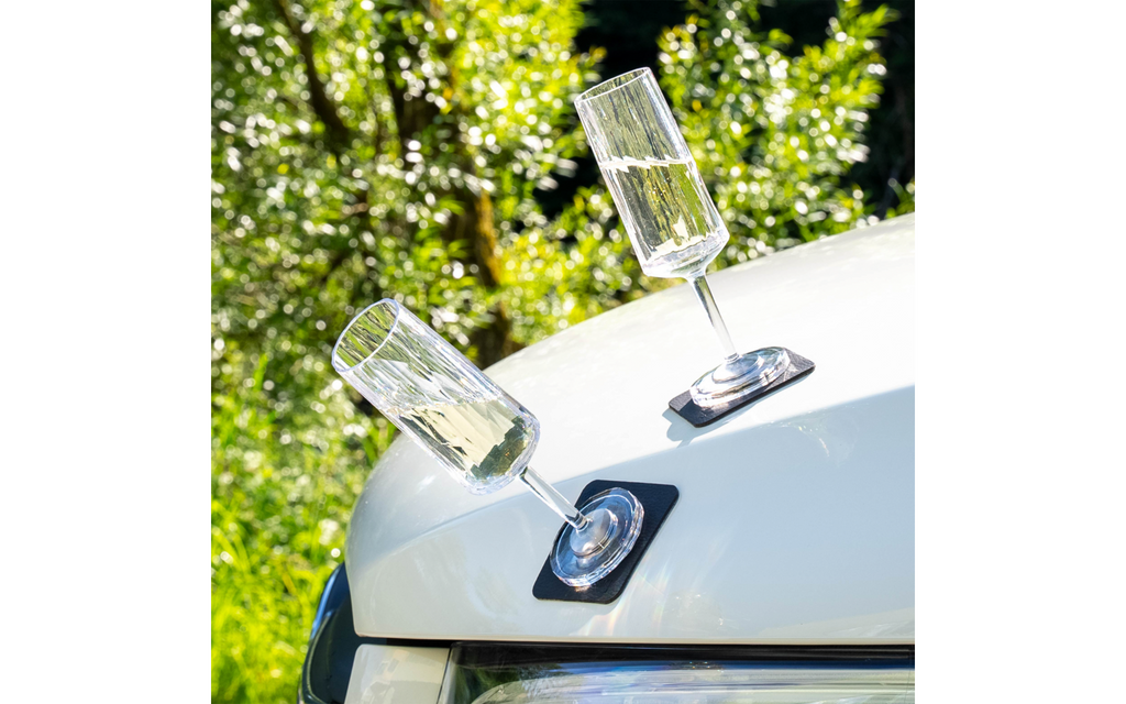 Detalj av magnetbunnen på Magnetiske champagneglass plast 150 ml 2-pk - Silwy