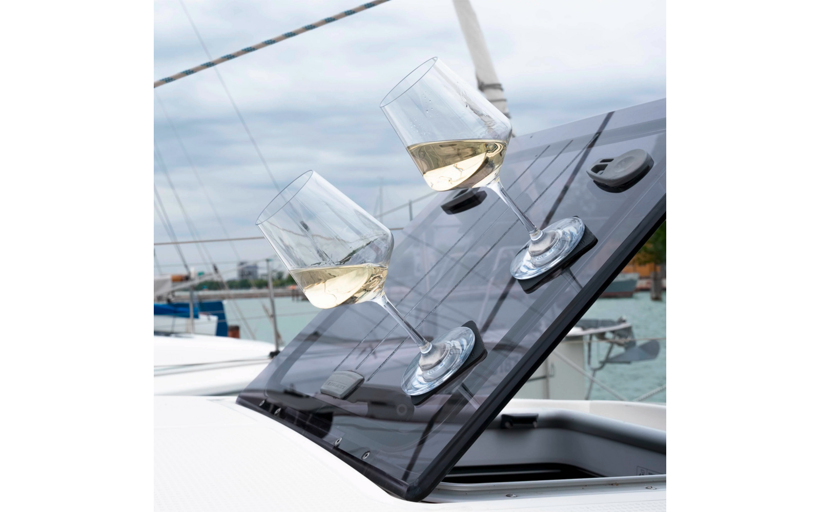 Magnetiske vinglass Classic i plast 2 stk 500 ml - Silwy sideprofil