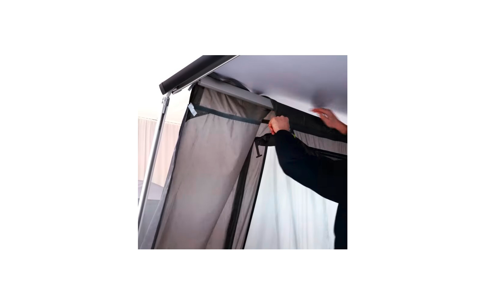 Markisefortelt for campingbuss Backroads Awning Room montert på campingbuss