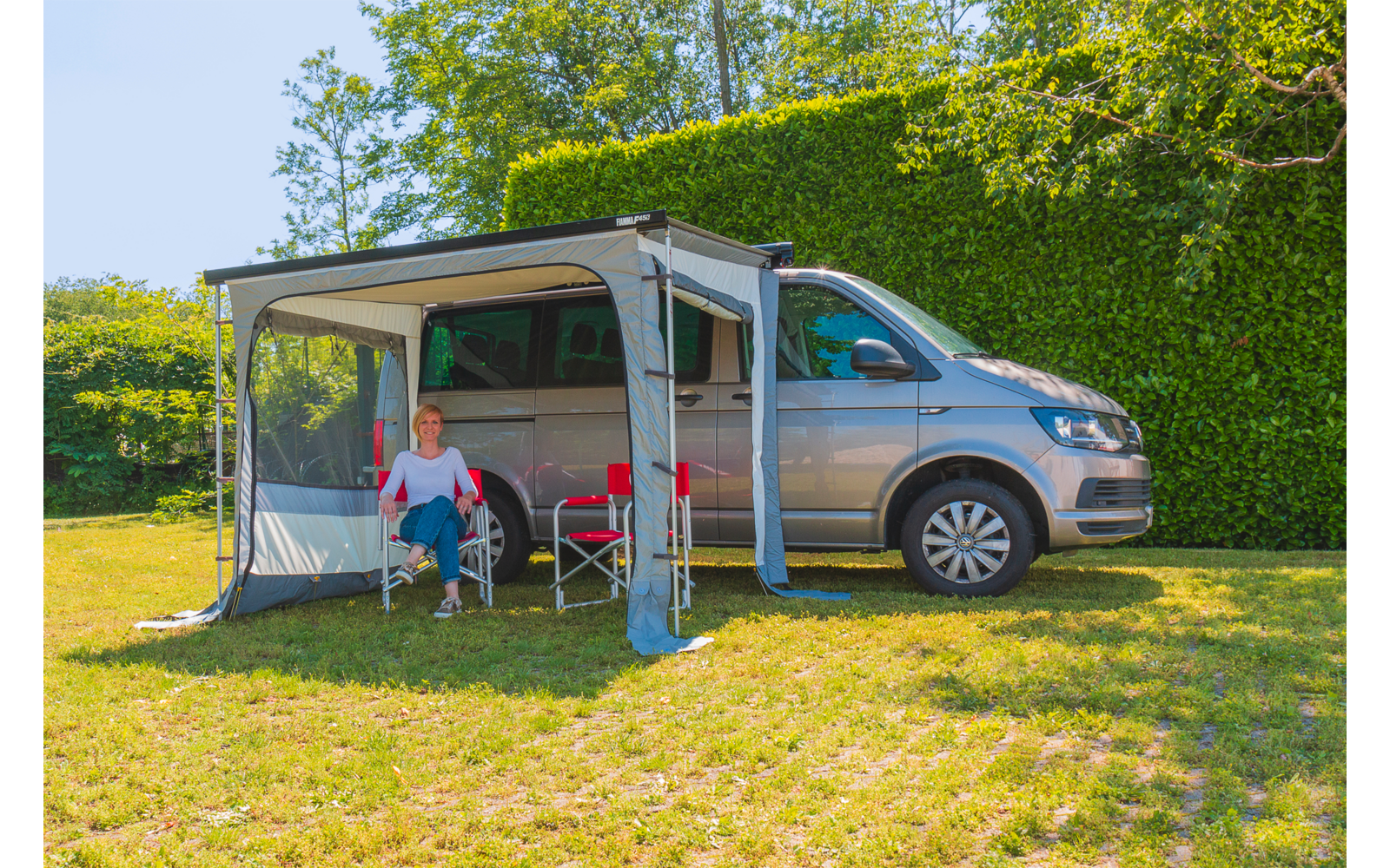 Markisefortelt Privacy Ultra Light for F45/F65 260 cm nærbilde av vindu