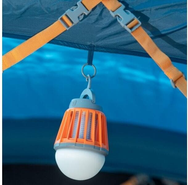 Nærbilde av Midge 180 insektlampe med UV-lys og kontrollknapper