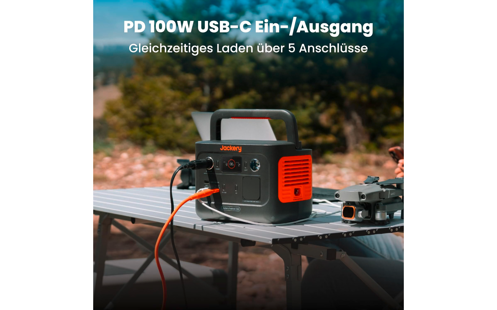 Montert Bærbar powerstation Explorer 240 V2 LiFePO4 256 Wh 3,6 kg i campingoppsett