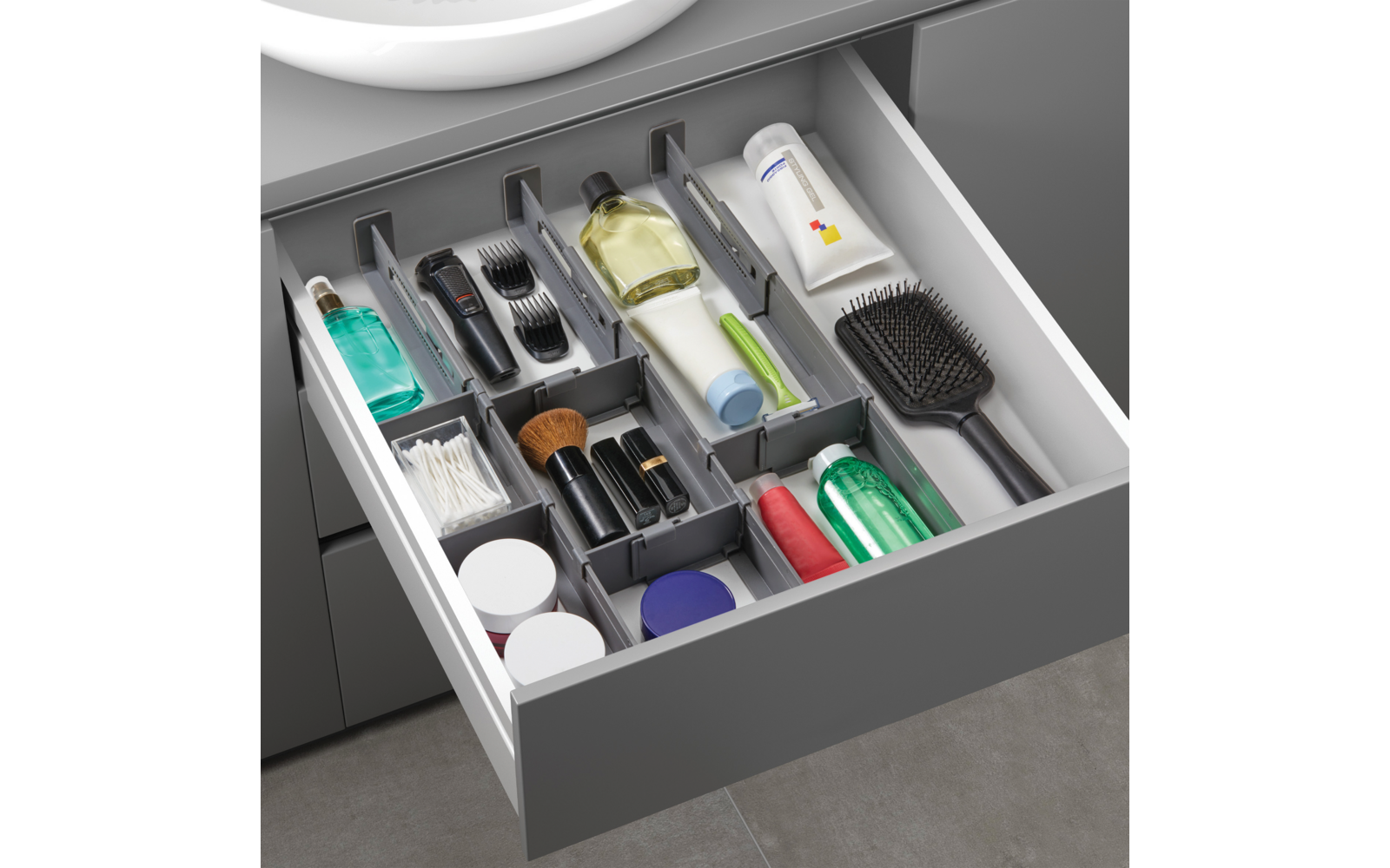 Detalj av Multi-Fit Plus skufforganisator justerbar i plast