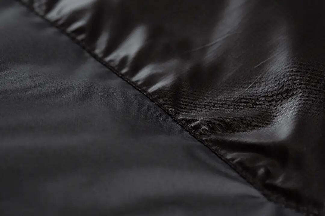 Detalj av glidelås på Mumiesovepose Coda Endless Promise, 800 FP ultralett