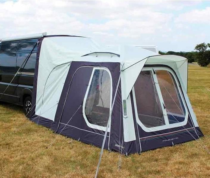Oppblåsbart bobilfortelt Movelite 1 Air 180-255cm montert på bobil
