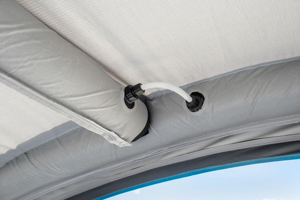 Detalj av oppblåsningsventil på Oppblåsbart busfortelt Air Travel II polycotton 370x320 cm