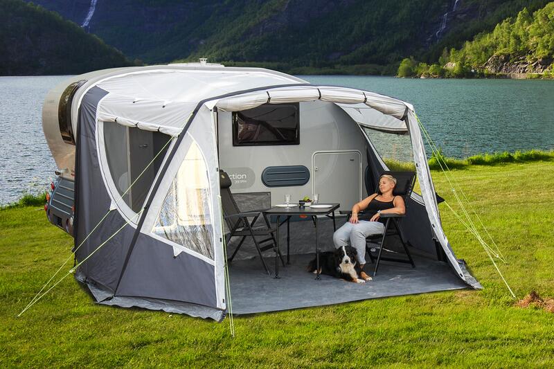 Oppblåsbart fortelt for Adria Action 361 forfra