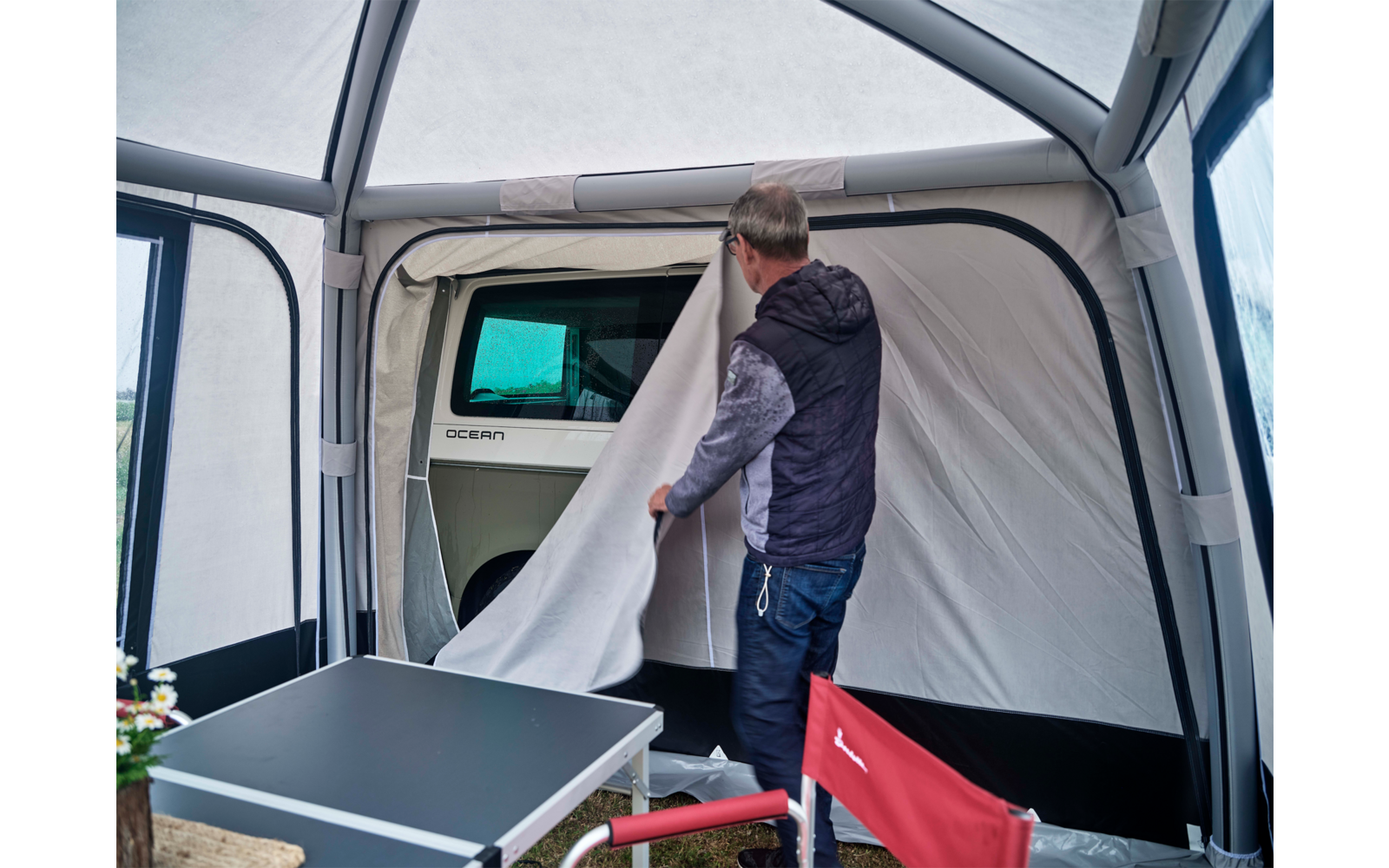 Oppblåsbart fortelt AIR X-Tension Van 330x250 cm sammenpakket
