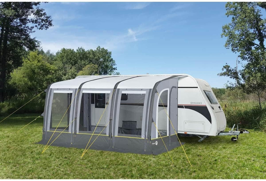 Montert Oppblåsbart fortelt Aruba 3-sesonger vannsøyle 5000 mm - Trigano på campingvogn