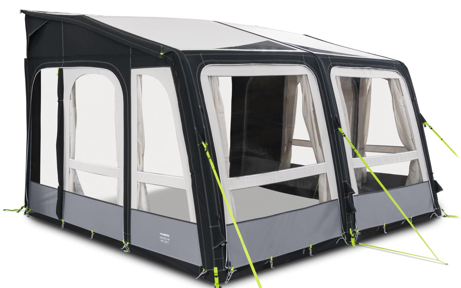 Oppblåsbart fortelt Grande Air Pro 390 montert på campingvogn
