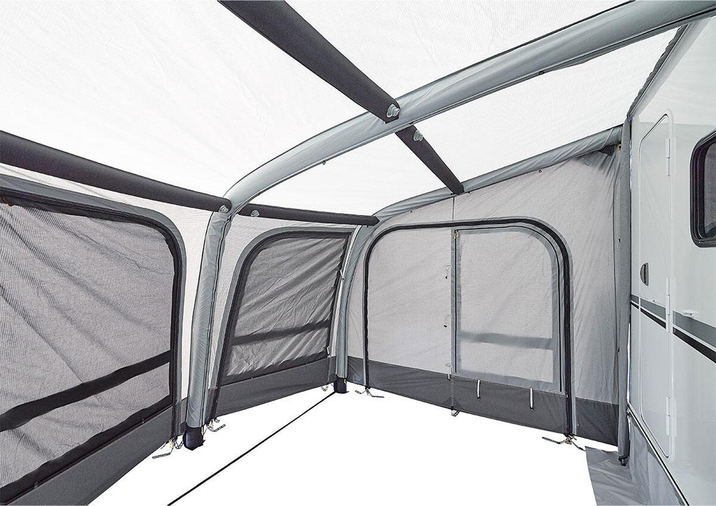 Oppblåsbart fortelt Lima Aircamp montert på campingvogn