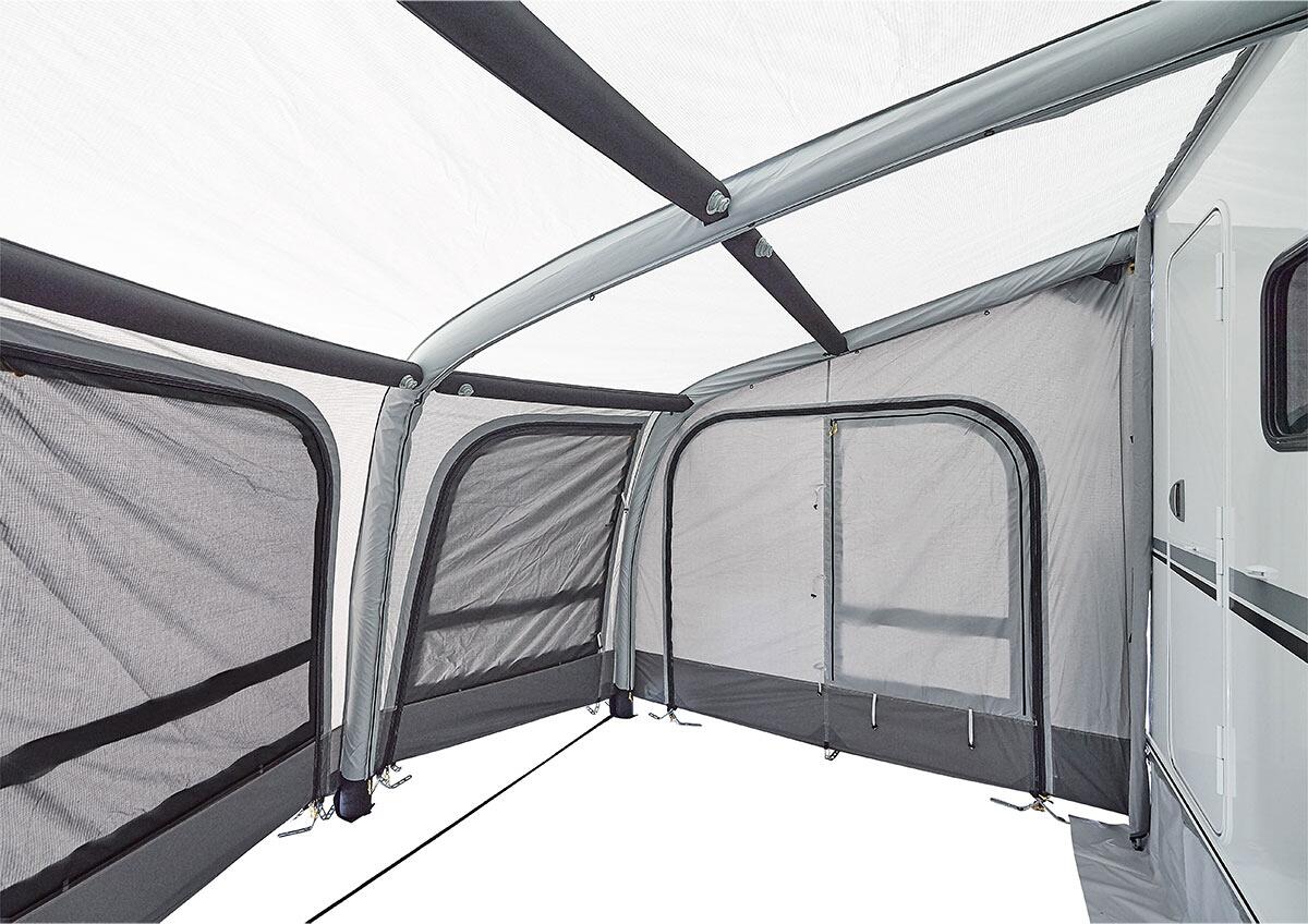 Oppblåsbart fortelt Lima Aircamp montert på campingvogn