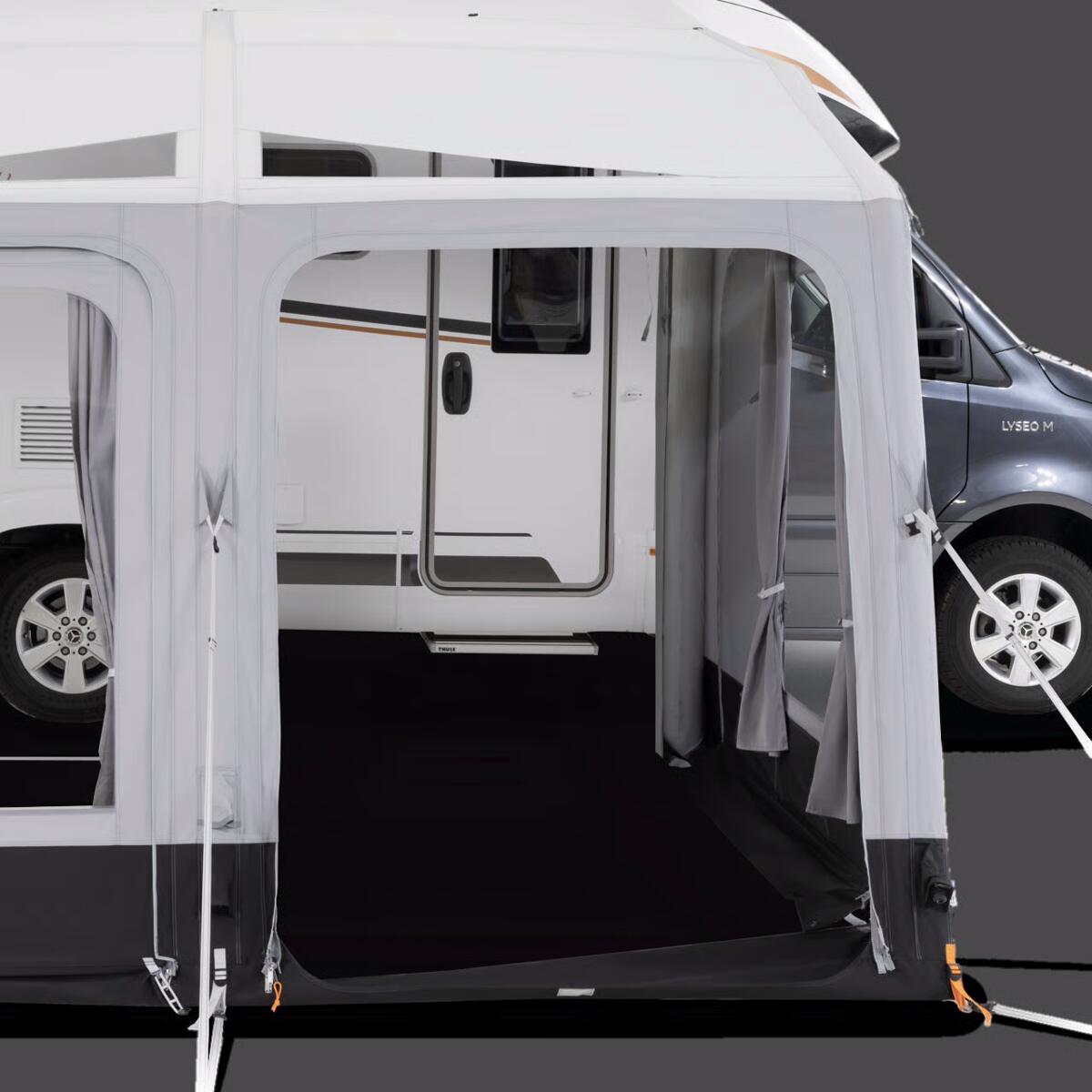 Nærbilde av pumpe på Oppblåsbart helfortelt Residence AIR Tour for campingvogn, svart