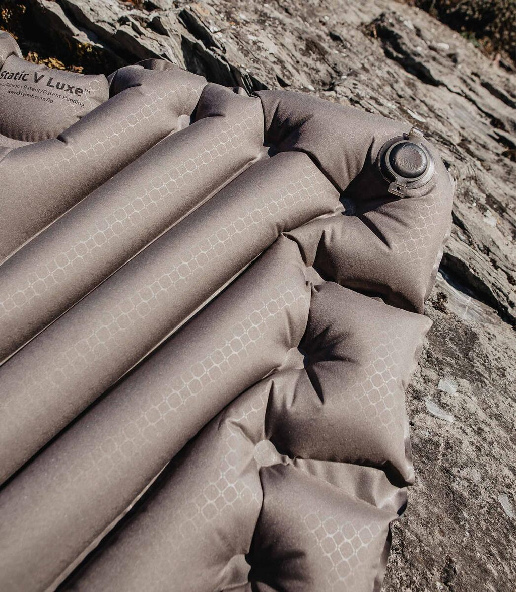 Nærbilde av stoff og materiale på Static V Luxe liggeunderlag