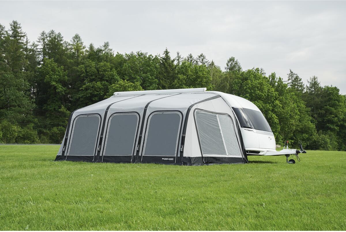 Detalj av stoff og vindu på Oppblåsbart reisefortelt Ceres 265 cm dybde for campingvogn - Westfield