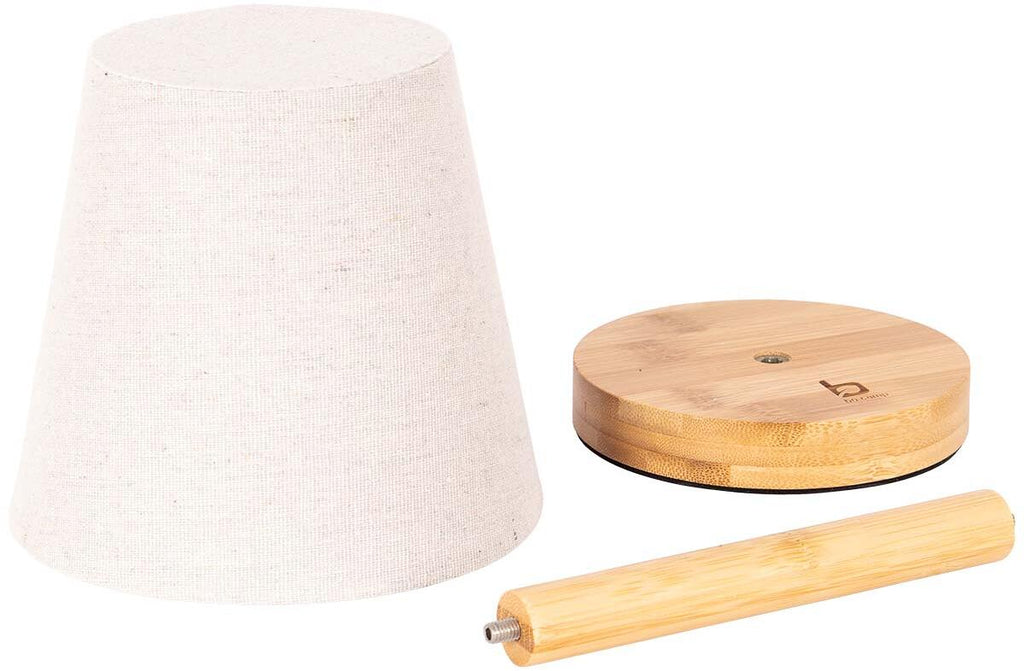 Detalj av skjerm på Oppladbar bordlampe Catherine med touch beige