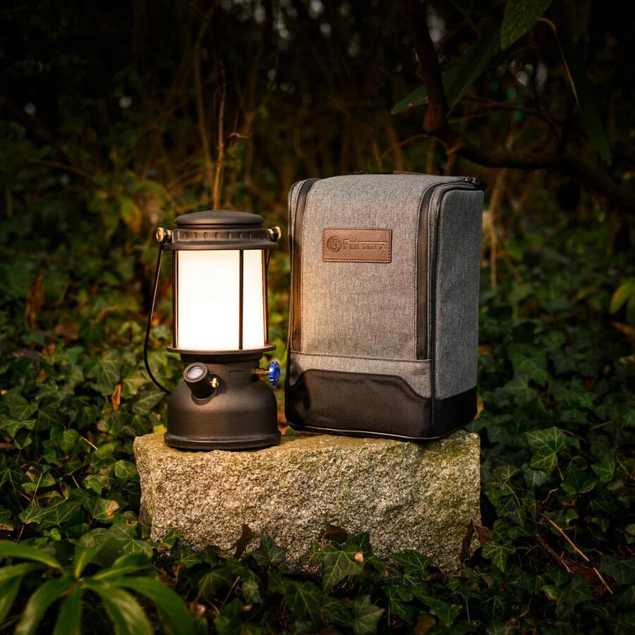Nærbilde av Oppladbar campinglanterne LM500 500 lumen med powerbank - Petromax