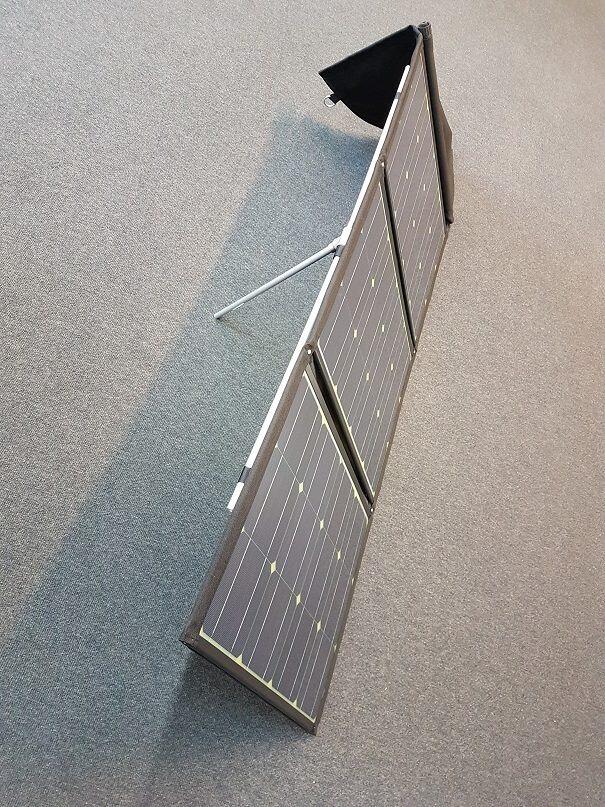 Montert Oppstillingsstativ for sammenleggbare solcellepanel aluminium Solarswiss