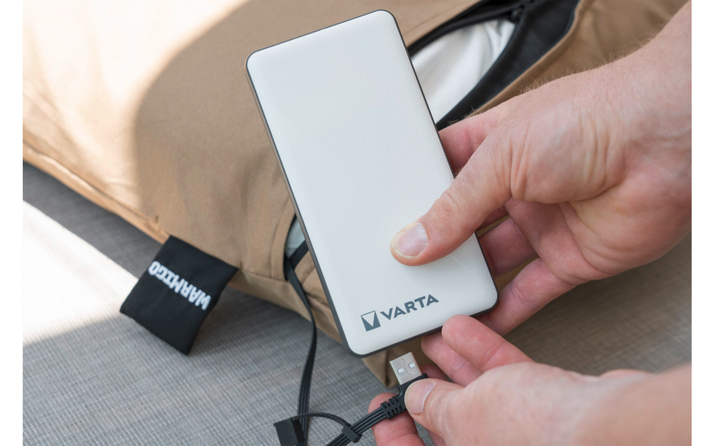 Oppvarmbar campingpute med Varta powerbank 20000 mAh - Eurom Warmigo nærbilde av stoffstruktur
