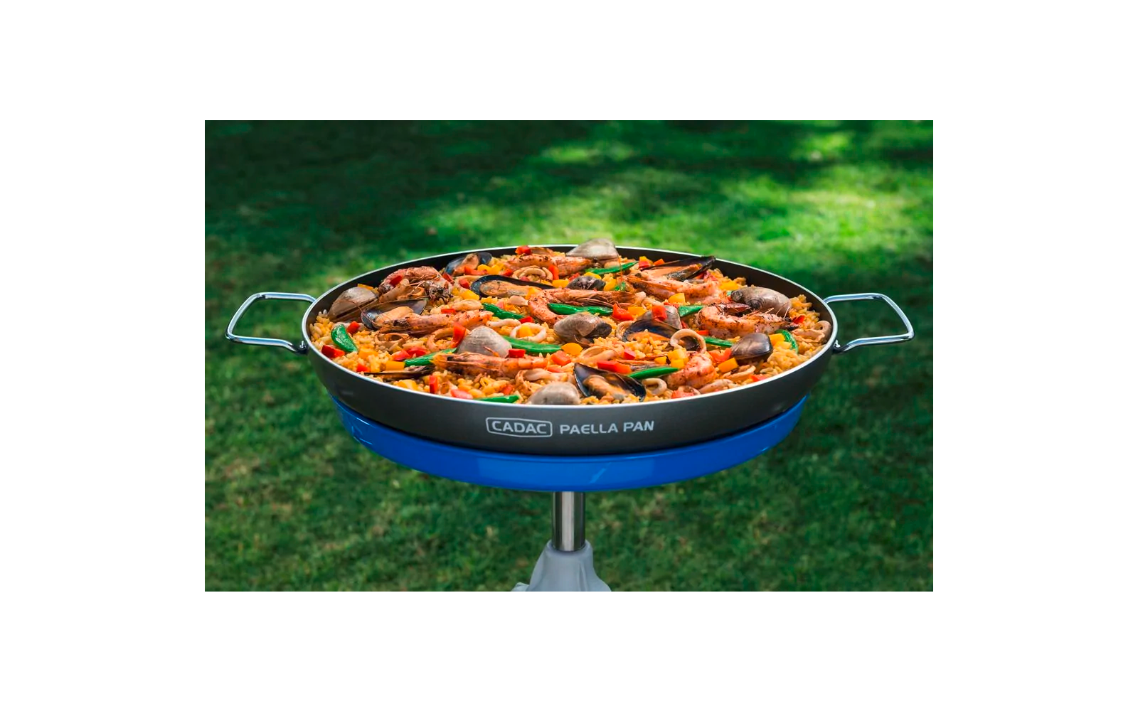 Detaljbilde av keramisk belegg på Paella Braai gassgrill 30 mbar med keramisk panne