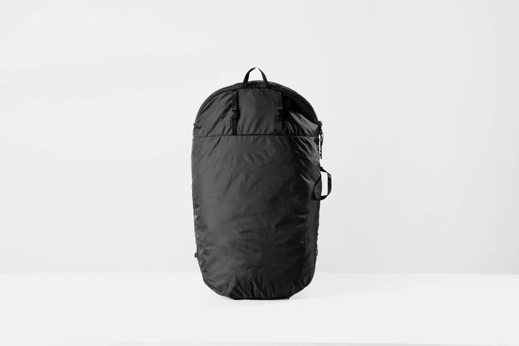 Pakkepose for skittentøy 30L 125g 50D nylon svart - Matador montert på oppheng