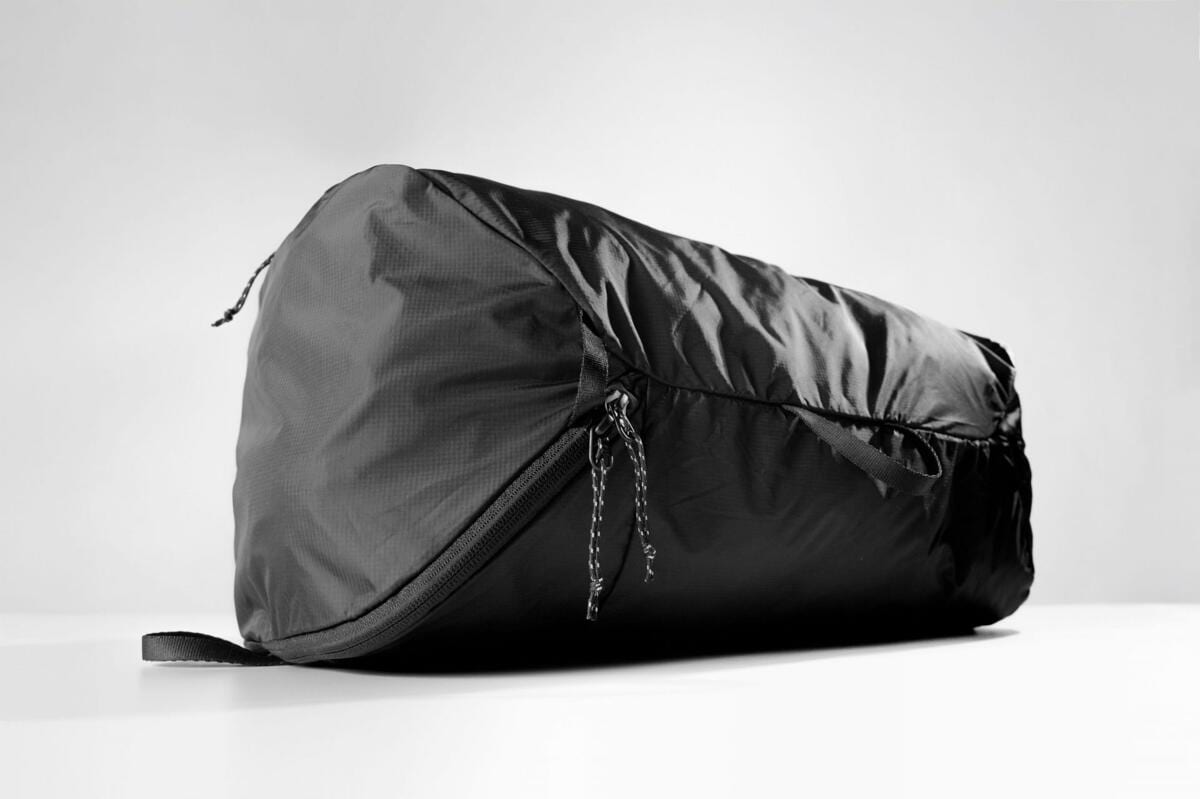 Opphengskroker på Pakkepose for skittentøy 30L 125g 50D nylon svart - Matador