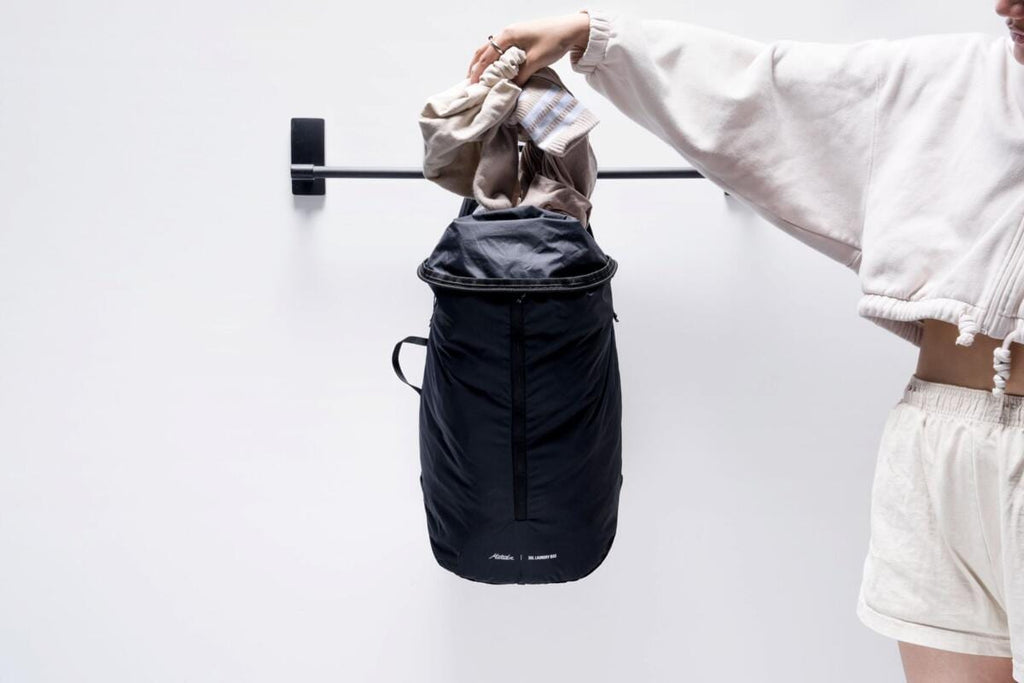 Håndtak på Pakkepose for skittentøy 30L 125g 50D nylon svart - Matador