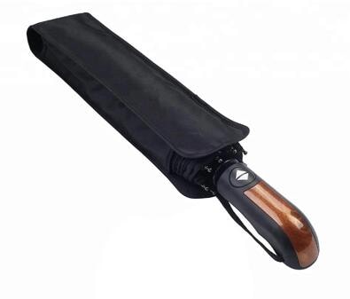 Paraply Wind-Trek vindtett fiberglasramme svart - Origin Outdoors i bruk