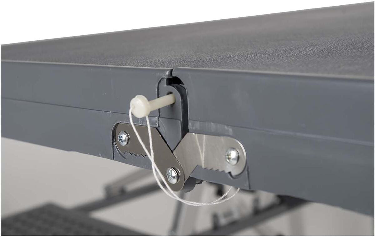 Piknikbord med benker 130x67 cm grått sammenfoldet Bo-Camp