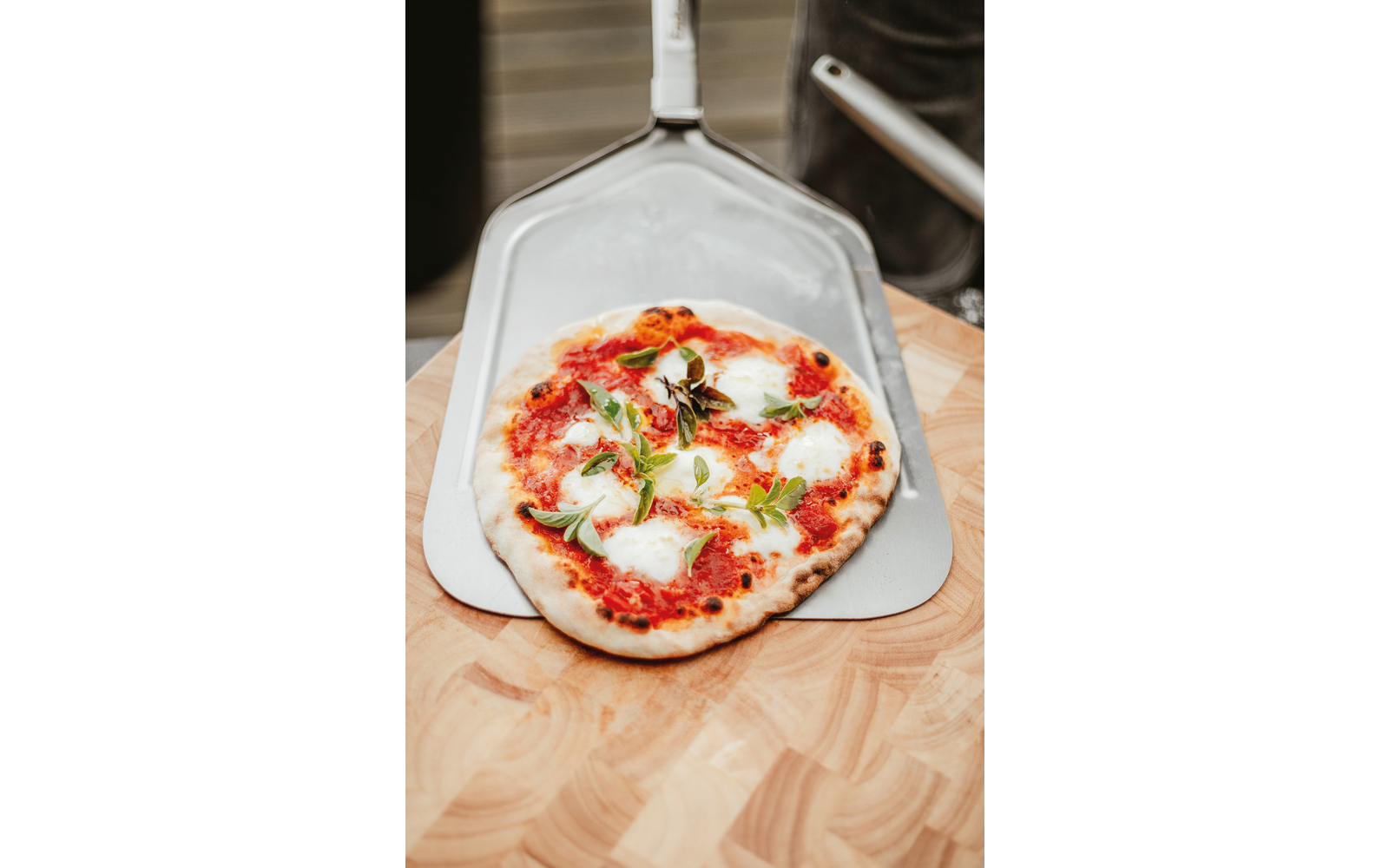 Pizzaspade i rustfritt stål med soft-touch-grep - Enders