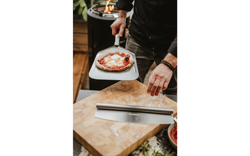 Pizzaspade i rustfritt stål med soft-touch-grep - Enders