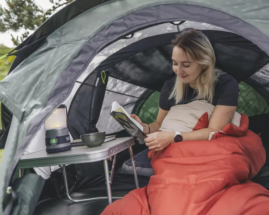 Pop-up-telt Nexion Forest med Dark Inner stenger og fester