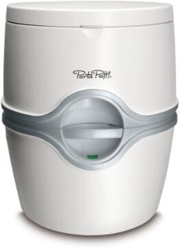 Portabelt toalett Porta Potti 565E elektrisk hvit sett forfra