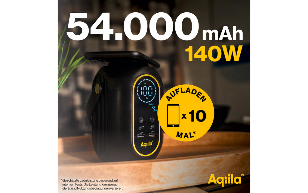 Powerstation Powerbird S140 med tilkoblet USB-kabel