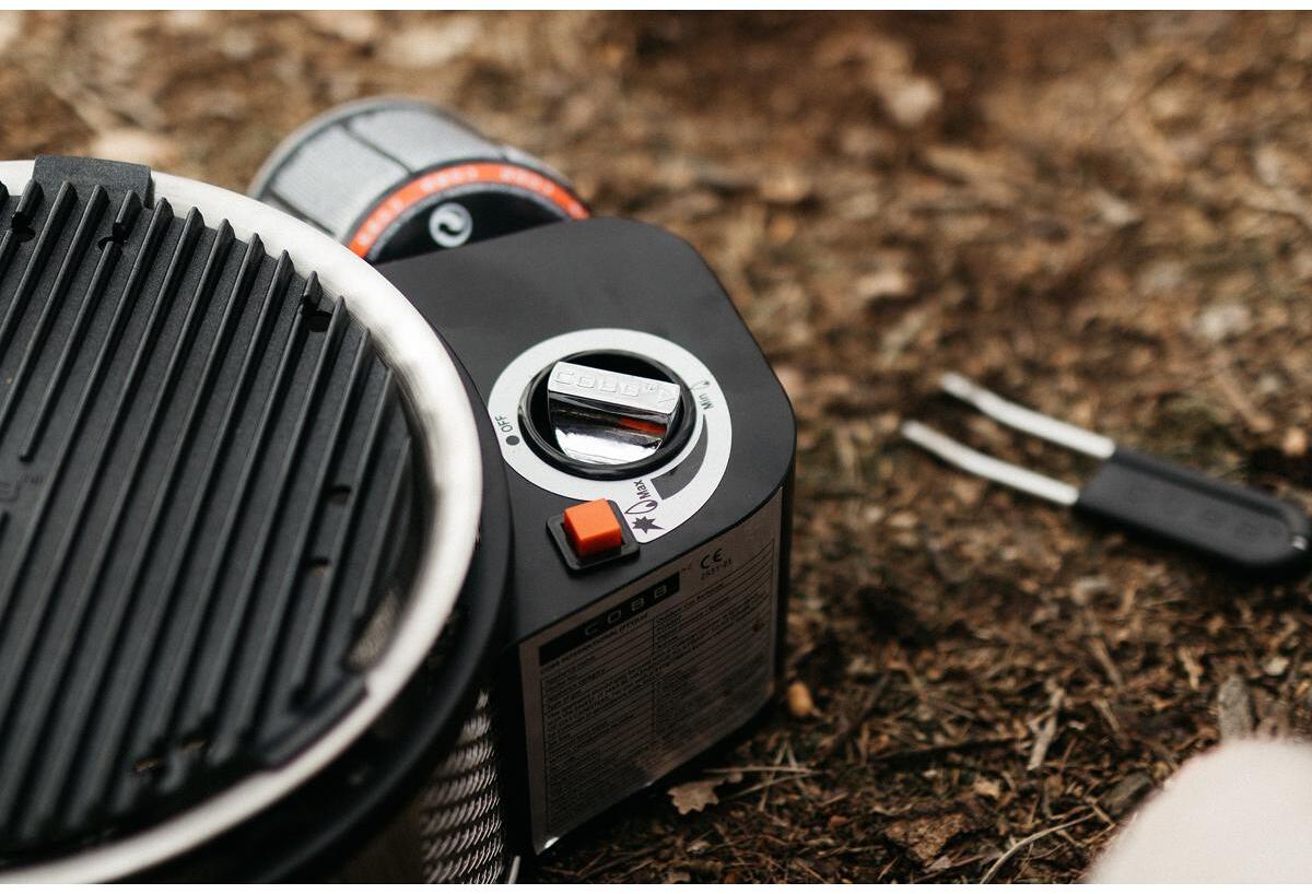 Premier Gas Deluxe 2.0 patrongrill m/grillplate og bag 5 kg - Cobb