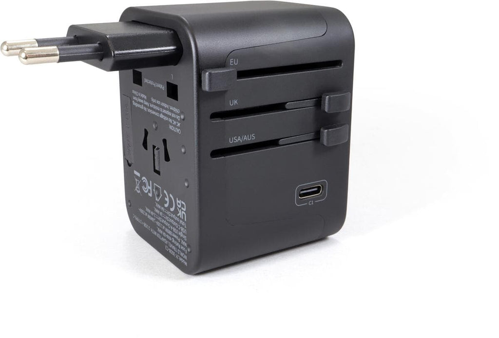 Detalj av USB-utganger på Reiseadapter universal med 5 USB-utganger (2A/3C) - Origin Outdoors