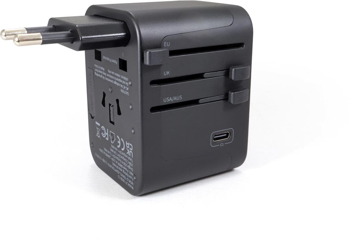 Detalj av USB-utganger på Reiseadapter universal med 5 USB-utganger (2A/3C) - Origin Outdoors