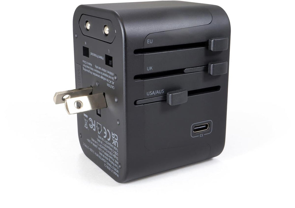 Reiseadapter universal med 5 USB-utganger (2A/3C) - Origin Outdoors med transportpose