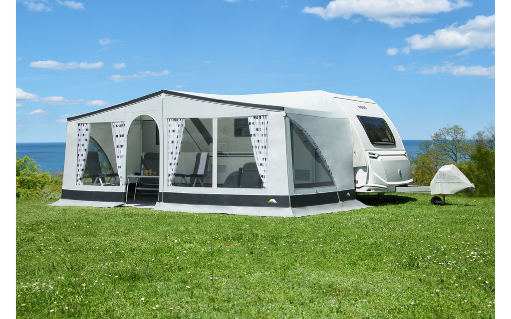 Reisefortelt DWT Winner str. 8 montert på campingplass