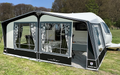 Reisefortelt Scandic 300 for Hobby Beachy 450 stålstang front