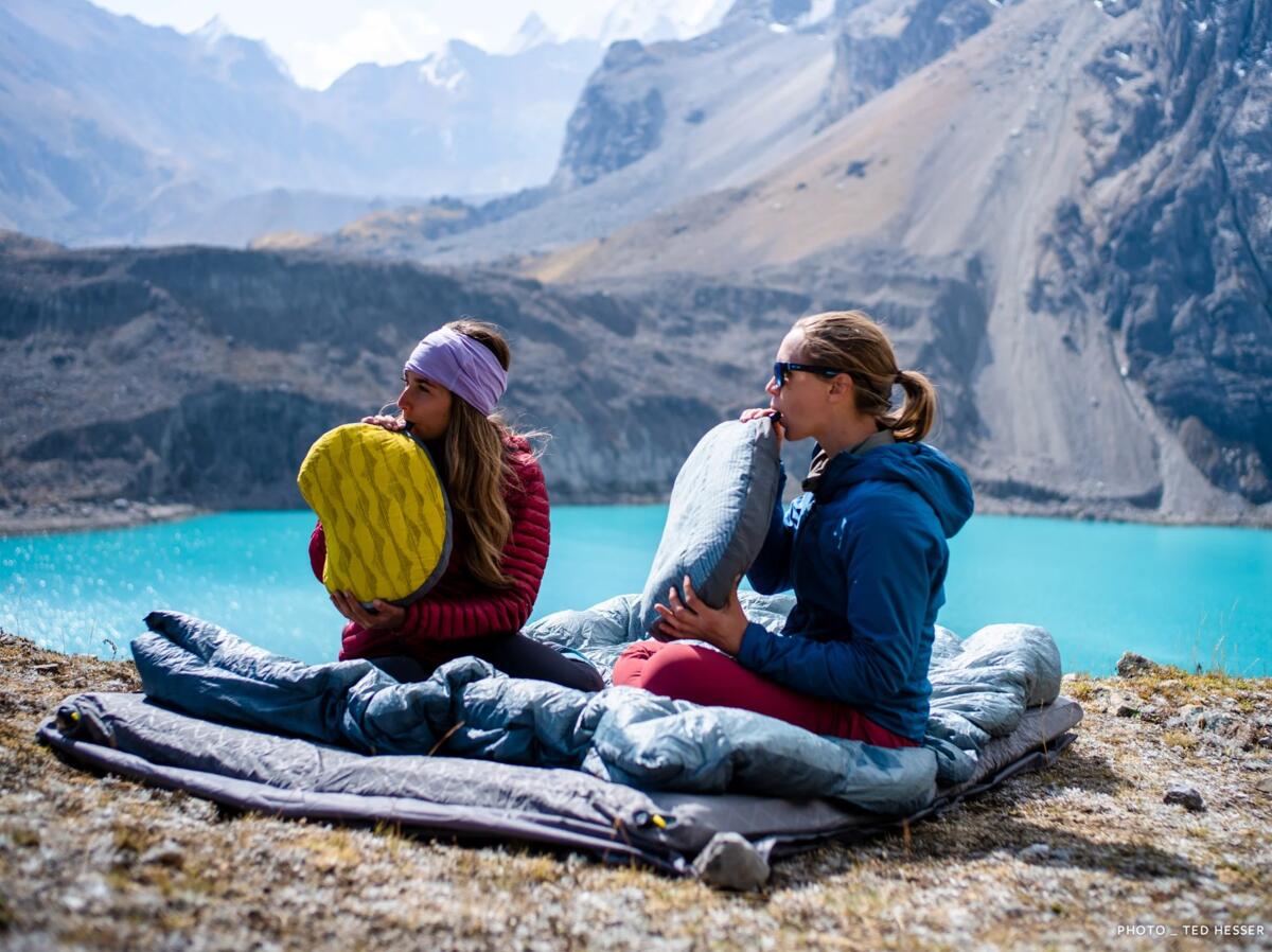 Reisepute Airhead oppblåsbar med polyestertrekk Therm-a-Rest bakside