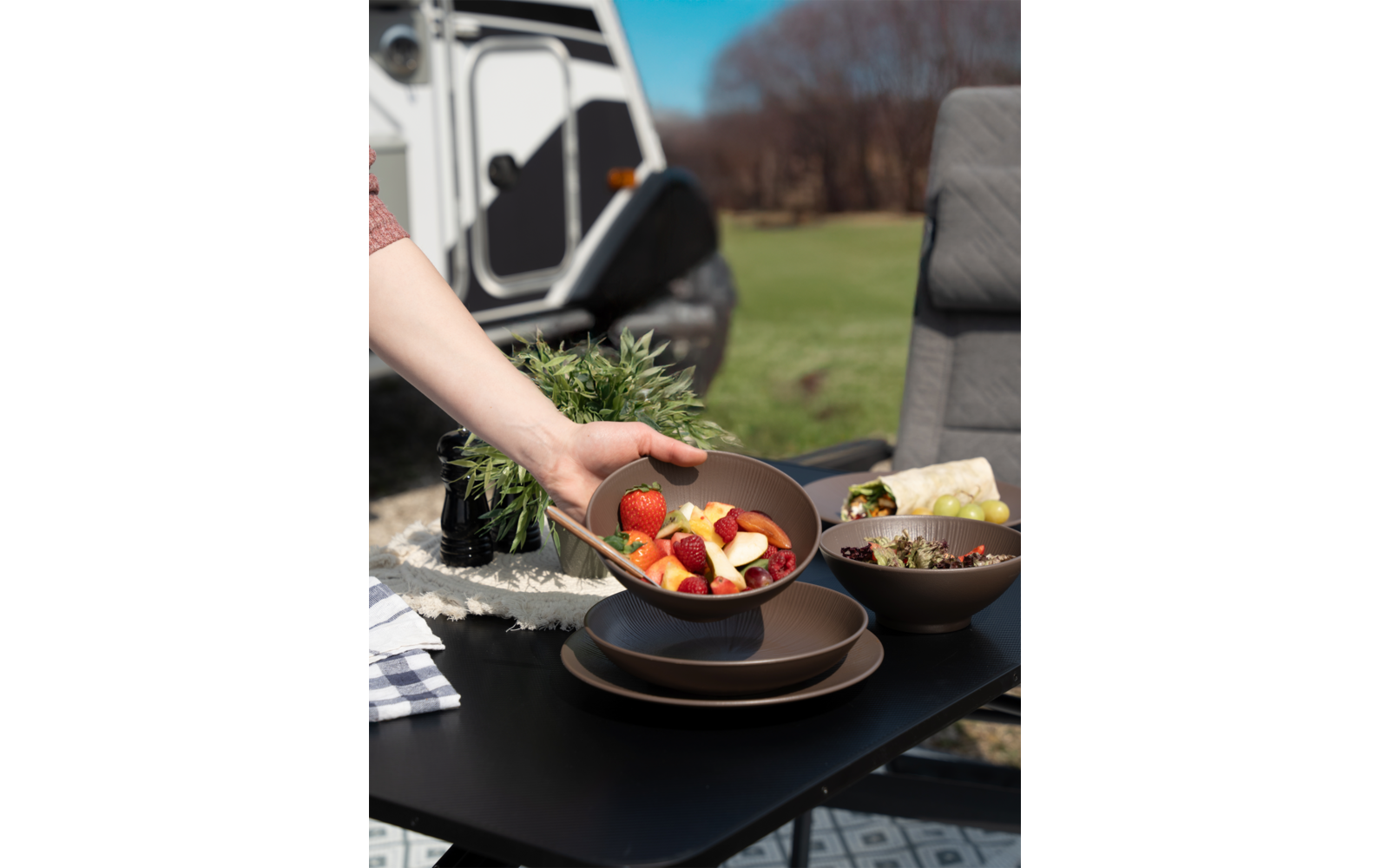RPET servicesett 12 deler for 4 personer brunt - Camplife pakking