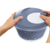 Montert Salatslynge Fresh 4,5 liter 25x25x16,5 cm - Rotho i bruk