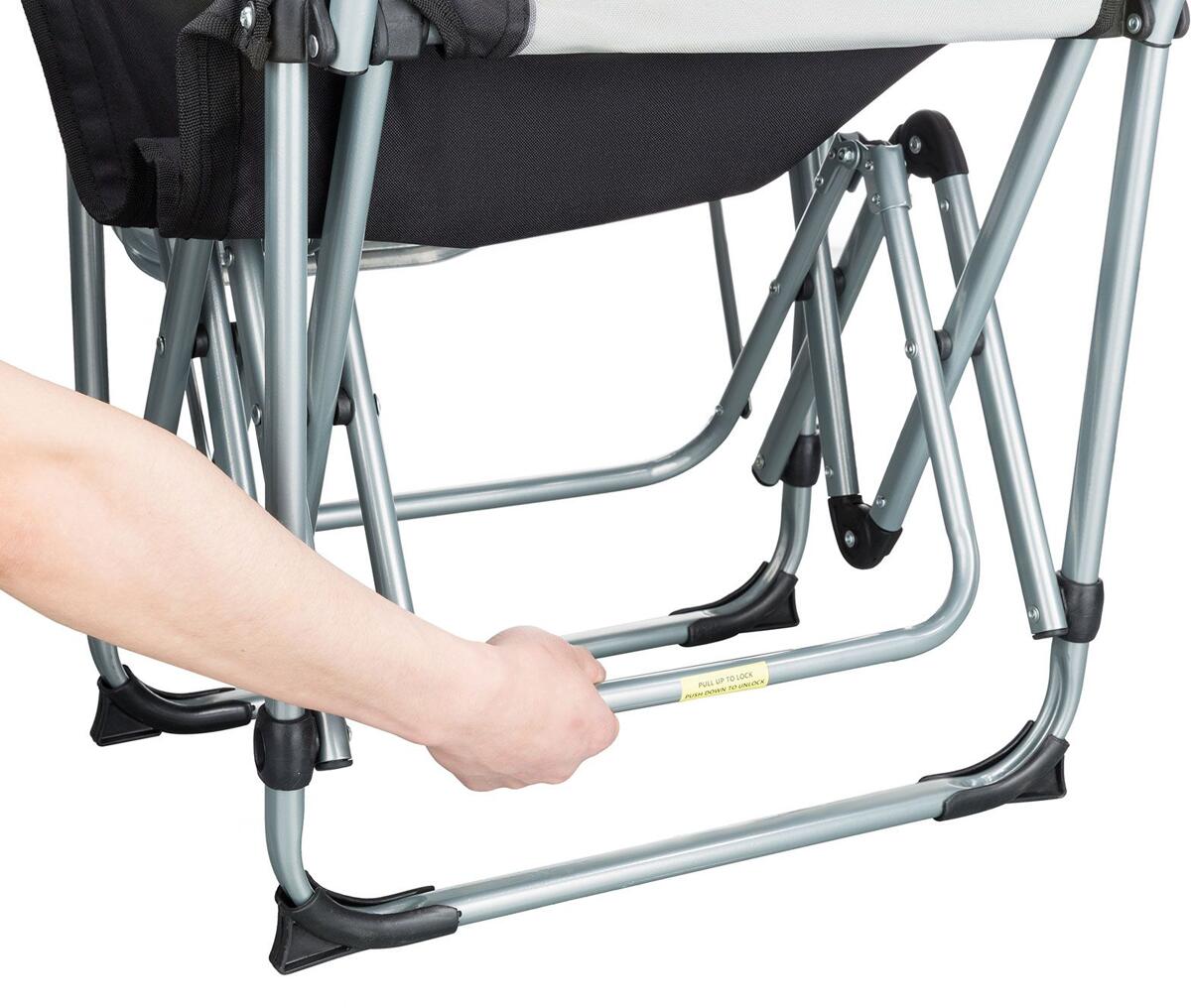 Sammenleggbar regissørstol med sidebord svart/grå 136 kg - KingCamp pustende mesh i rygg