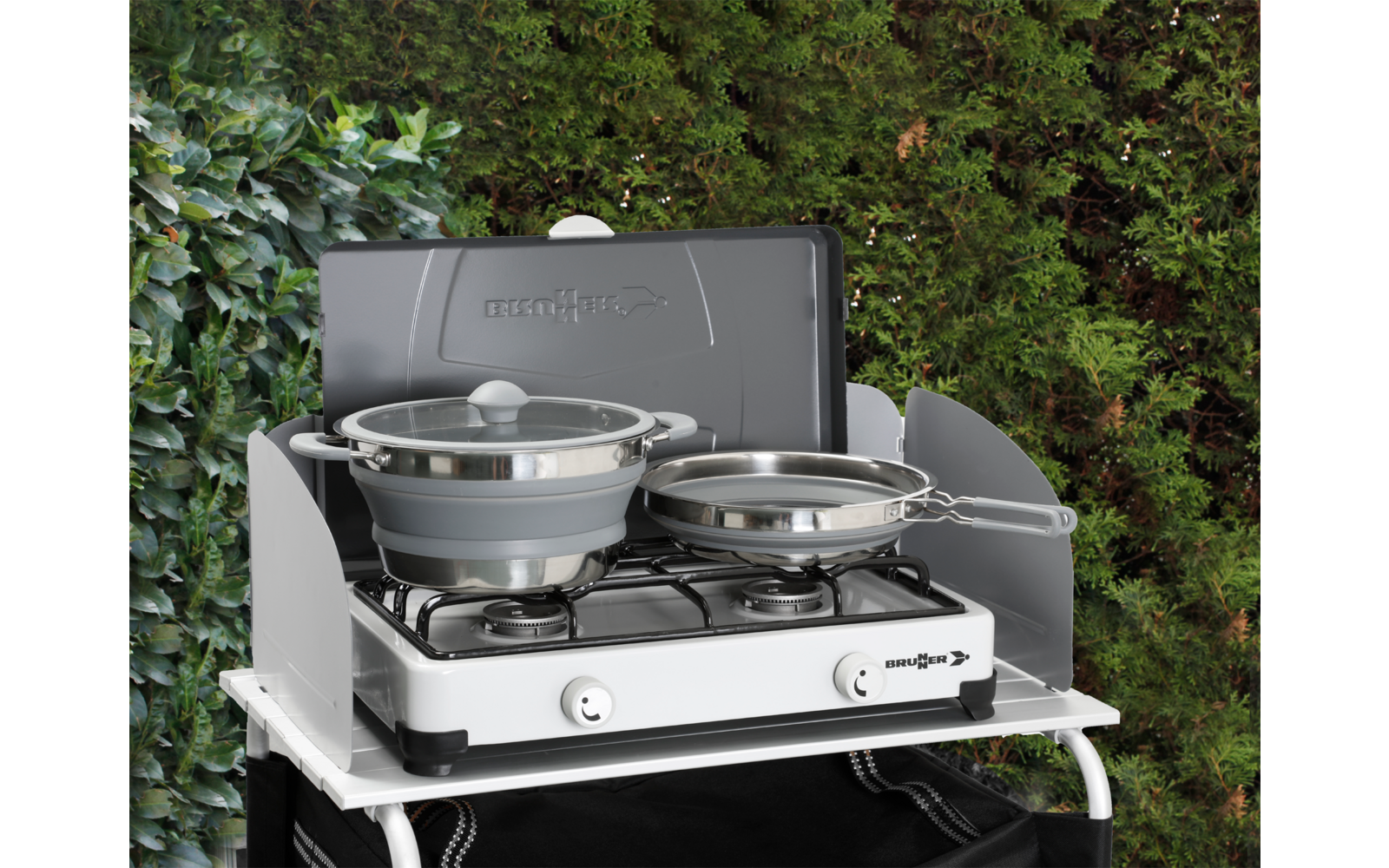 Sammenleggbar stekepanne Volcano Pan Fold-Away 24 cm silikon i sammenfoldet tilstand