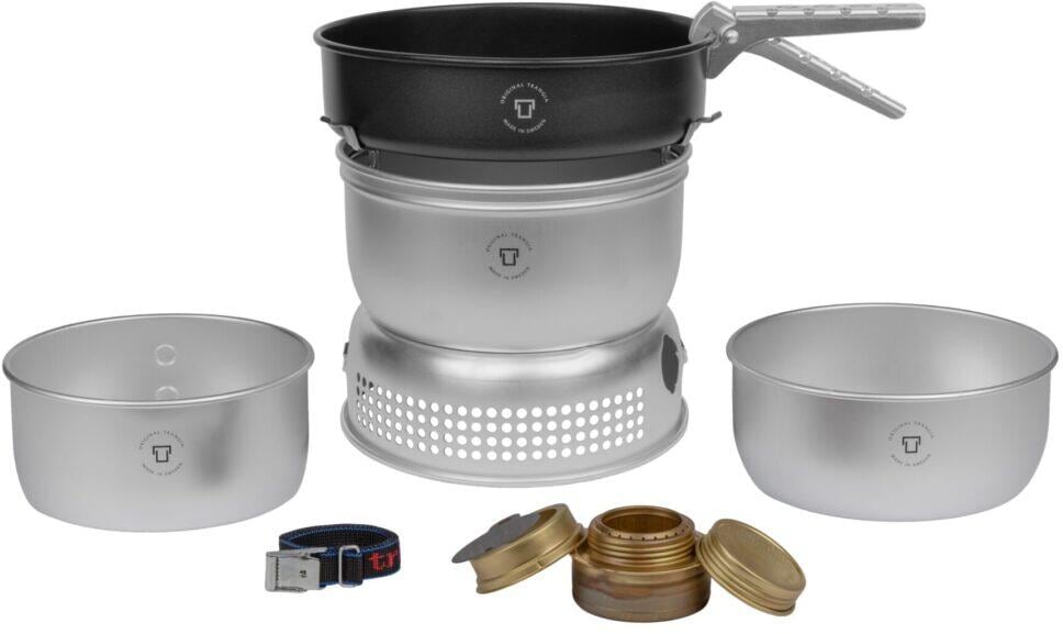 Detalj av non-stick belegg på Sauté Pan stekepanne Ø22 cm for Trangia kjøkken 25